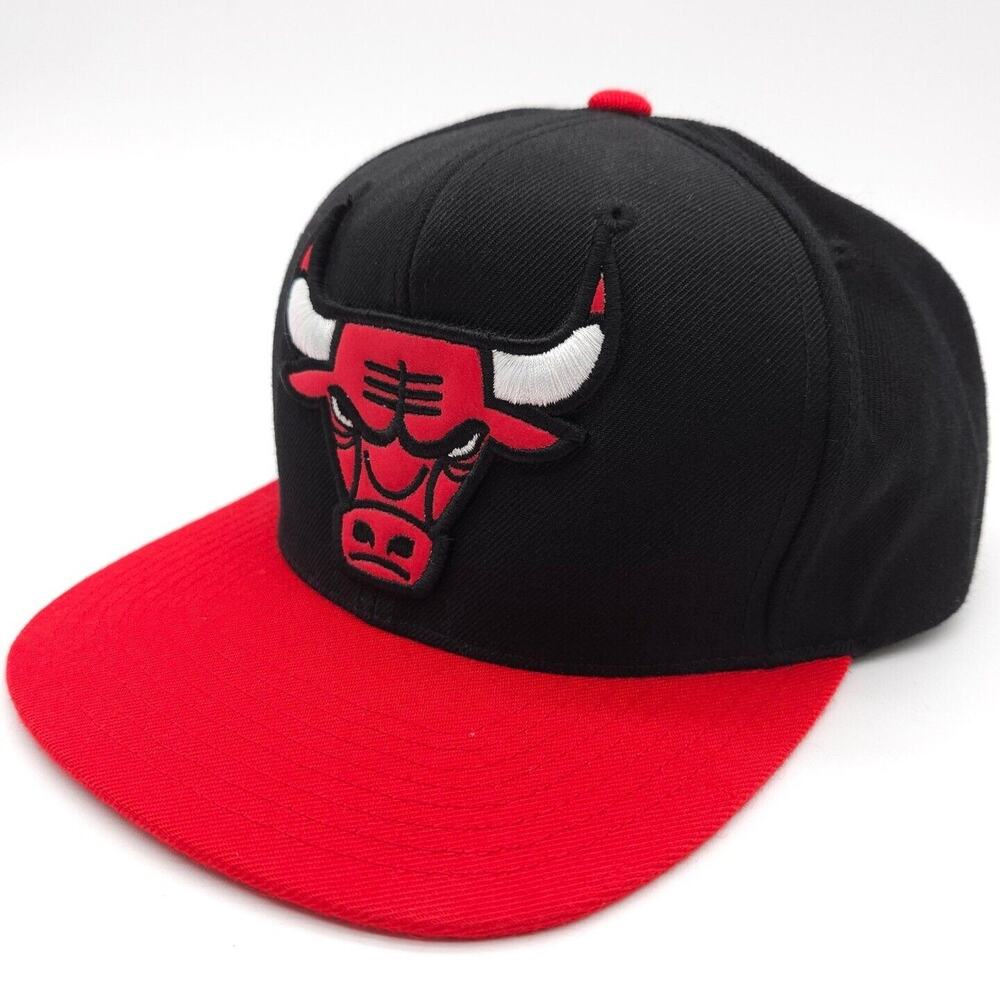 Chicago Bulls Mitchell Ness Snapback Hat Embroided Logo Ball Cap NBA Basketball‎